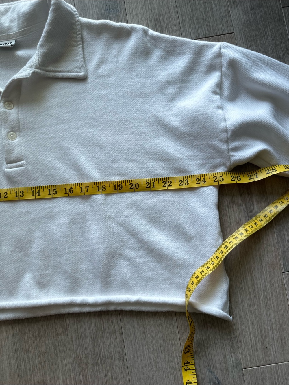 Sunday Best White Cropped Polo Sweatshirt Size Medium - Picture 7 of 7